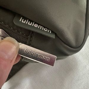 Lululemon Everywhere Belt Bag 2L LARGE FANNY PACK AKA CROSSBODY